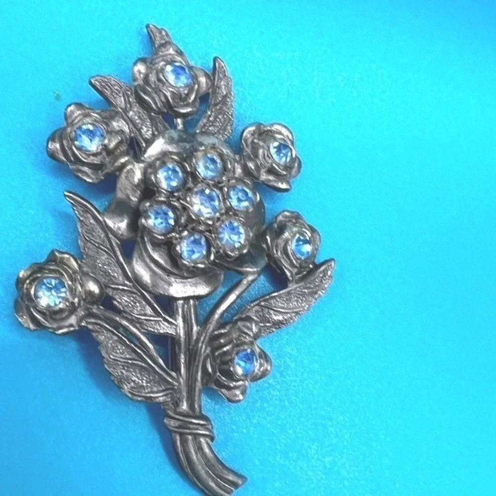 Vintage Little Nemo Pot Metal Brooch Large Blue Rhinestones Floral ‎ 3.25